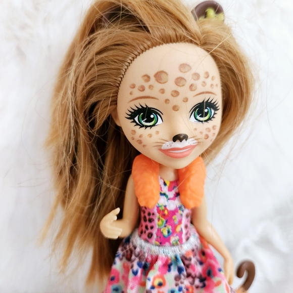 2 Enchantimals Dolls Cherish Cheetah & Peeki Parrot - Picture 5 of 6